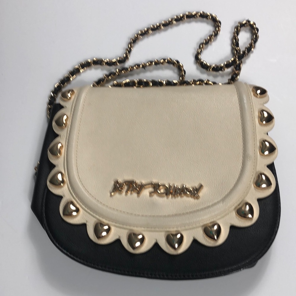 Betsey johnson